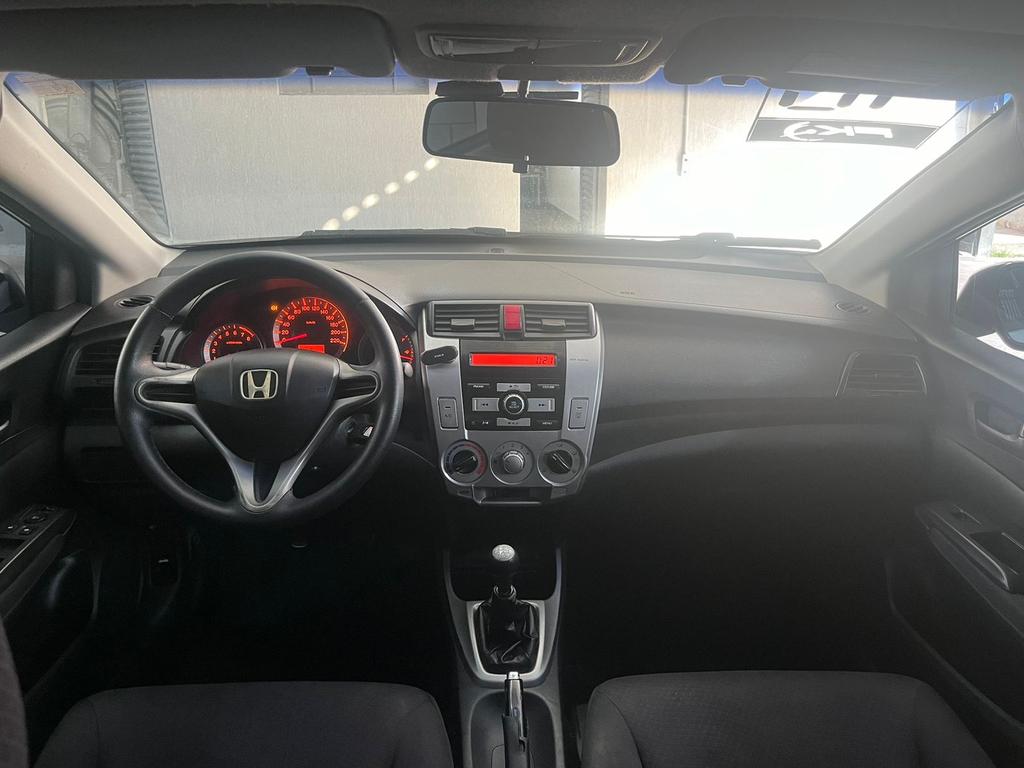 Honda City lx 1.5 2010