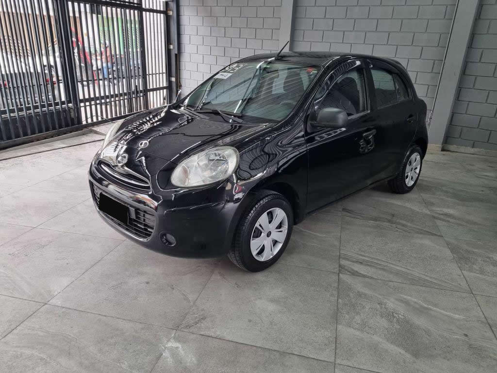 Nissan March s 1.0 flex 2013
