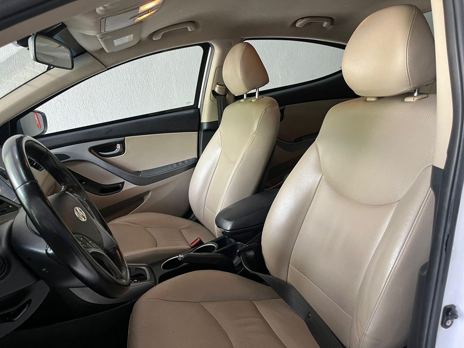 Hyundai Elantra gls 2.0 automático 2015
