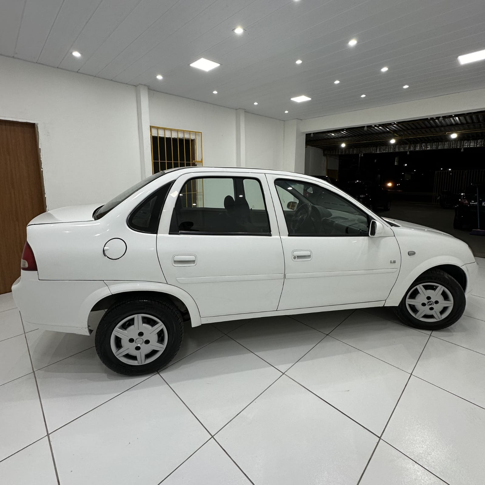 Classic 1.0 LS 2012